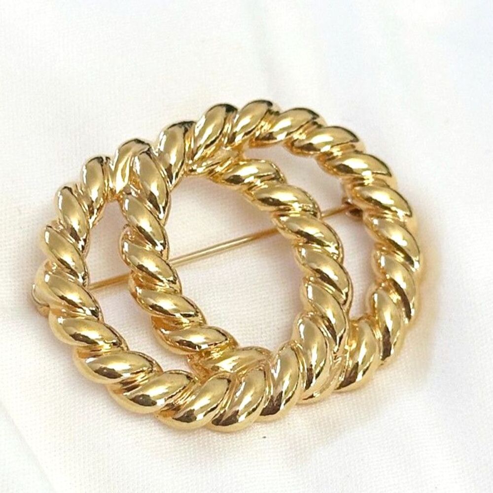 Napier Double Gold Ring Vintage Brooch Twisted
